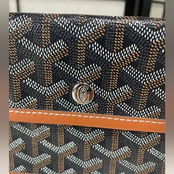 Chevron Style Envelope Pouch Wallet, Brown/Tan - Inspiration- 20x11 cm - Picture 2 of 11